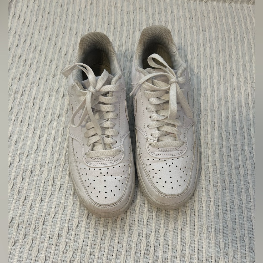 WOMANS NIKE COURT VISION LO NN - Picture 4 of 10